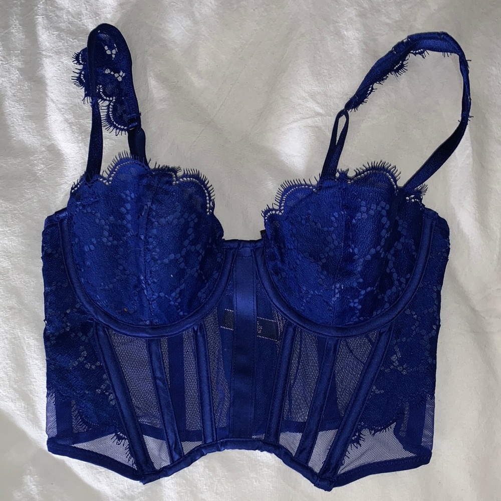 VS Very sexy Corset/lined Balconet 32C